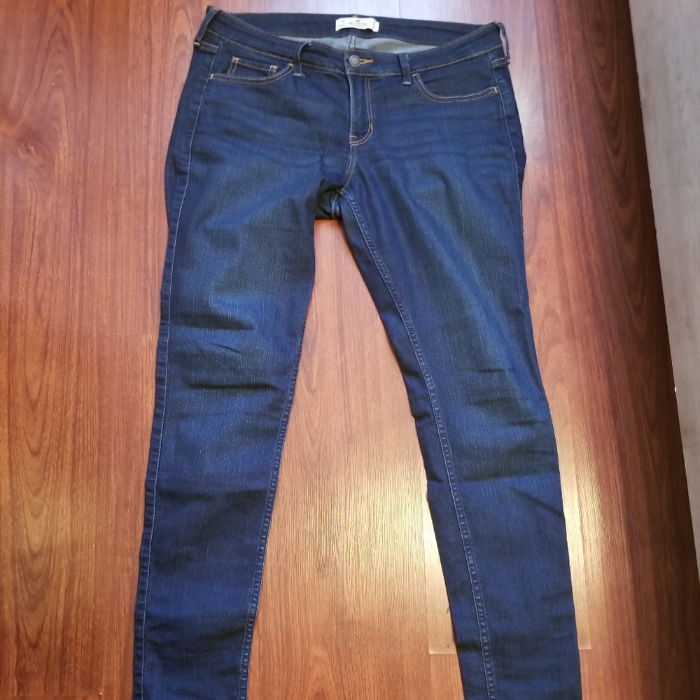 Hollister skinny jeans